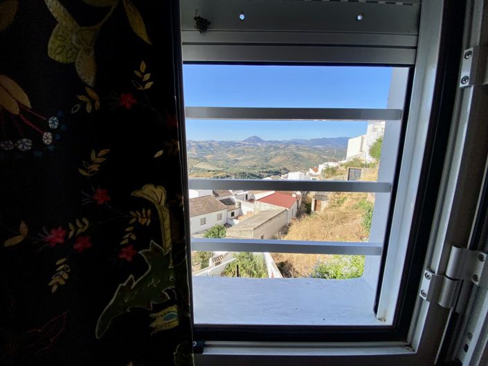 Image No.30-4 Bed Townhouse for sale