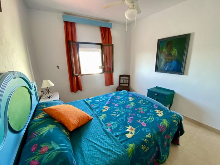 Image No.35-4 Bed Townhouse for sale