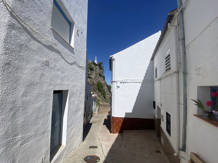 Image No.49-4 Bed Townhouse for sale