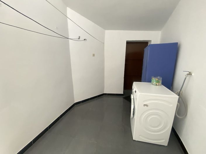 Image No.17-2 Bed Townhouse for sale