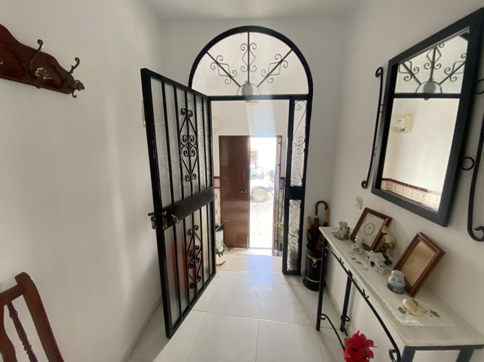 Image No.3-2 Bed Townhouse for sale