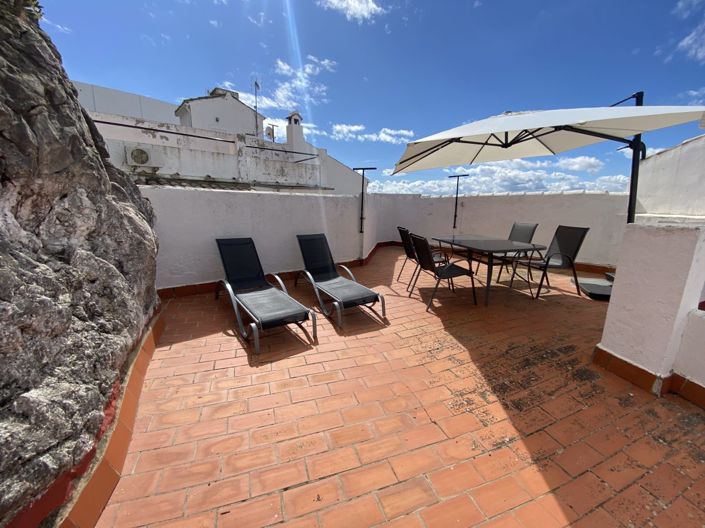 Image No.13-2 Bed Townhouse for sale