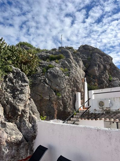 Image No.14-2 Bed Townhouse for sale