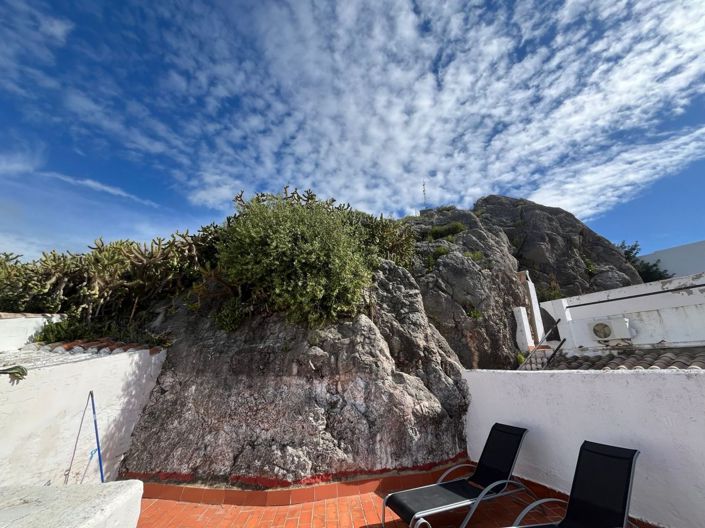 Image No.15-2 Bed Townhouse for sale