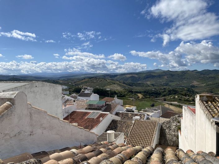 Image No.16-2 Bed Townhouse for sale