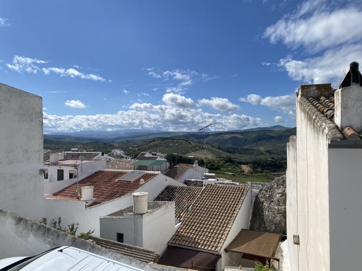 Image No.19-2 Bed Townhouse for sale