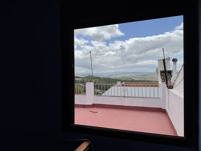 Image No.11-5 Bed Townhouse for sale