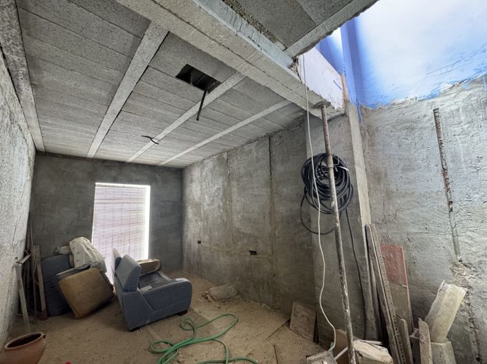 Image No.29-5 Bed Townhouse for sale