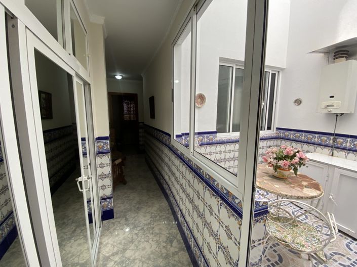 Image No.17-4 Bed Townhouse for sale