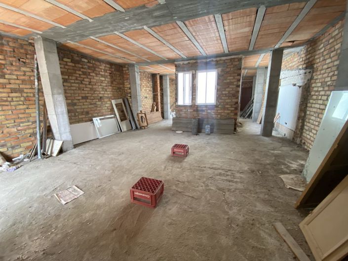 Image No.32-4 Bed Townhouse for sale