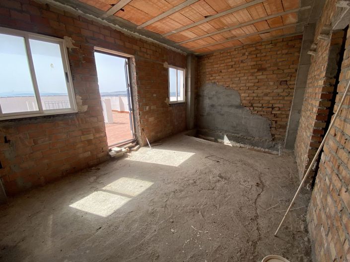 Image No.40-4 Bed Townhouse for sale