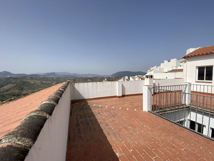 Image No.48-4 Bed Townhouse for sale