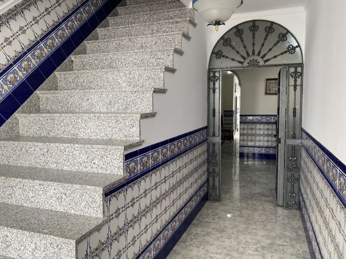 Image No.6-4 Bed Townhouse for sale