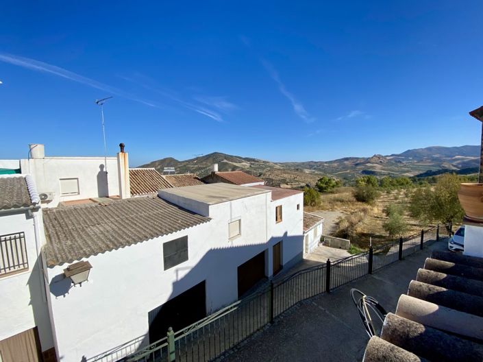 Image No.49-2 Bed Townhouse for sale