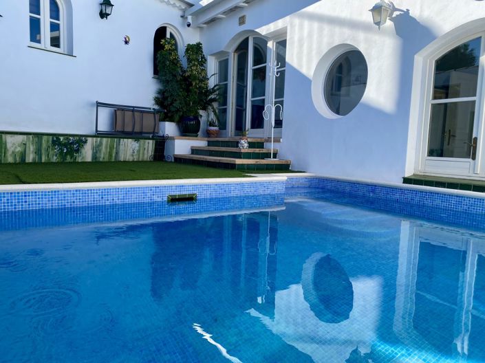 Image No.51-2 Bed Townhouse for sale