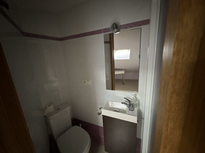 Image No.10-2 Bed Townhouse for sale