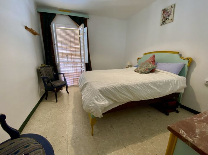 Image No.16-3 Bed Property for sale