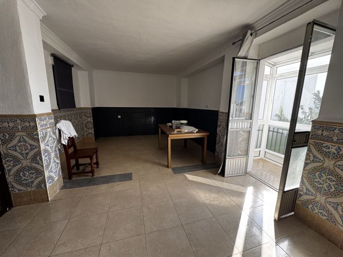 Image No.14-3 Bed Townhouse for sale