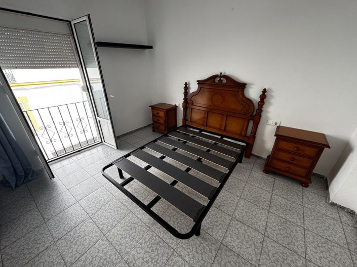 Image No.8-3 Bed Townhouse for sale