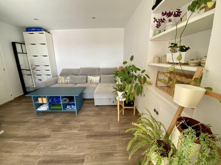 Image No.29-4 Bed Townhouse for sale