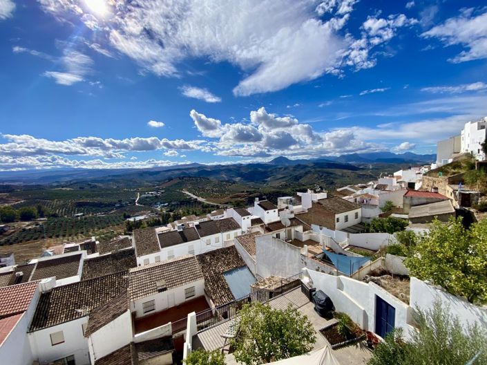 Image No.35-4 Bed Townhouse for sale