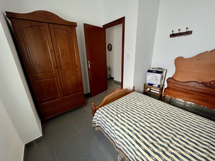 Image No.21-5 Bed Property for sale