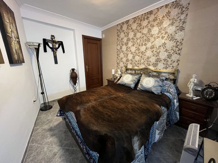 Image No.10-2 Bed Townhouse for sale