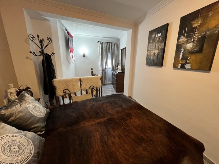 Image No.11-2 Bed Townhouse for sale