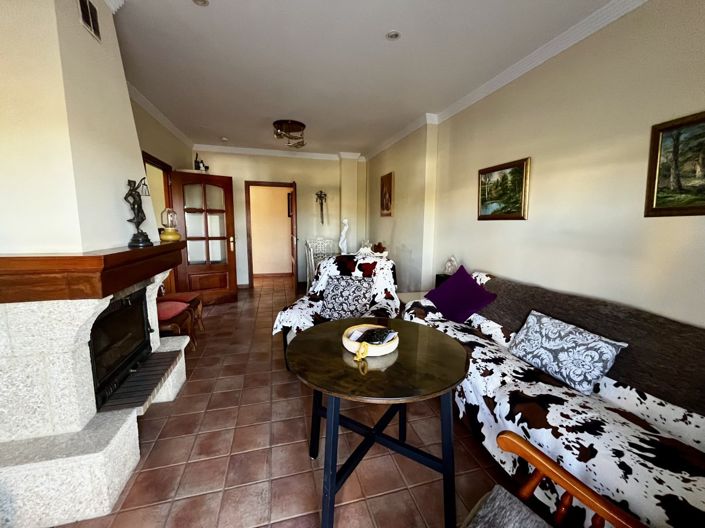 Image No.14-3 Bed Chalet for sale