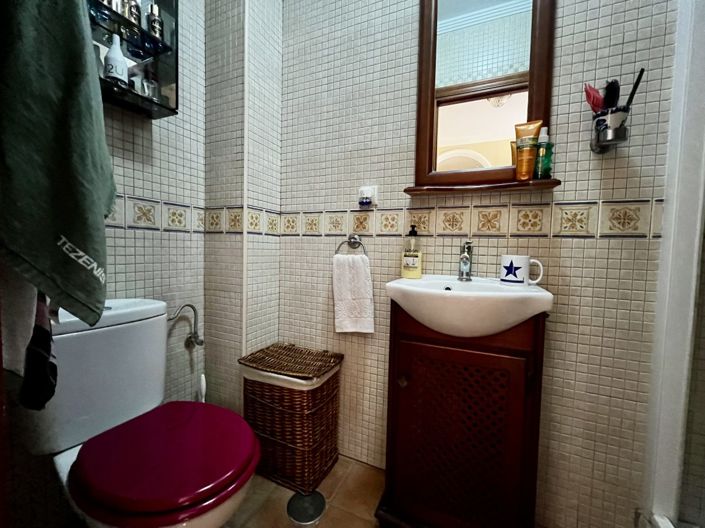Image No.24-3 Bed Chalet for sale