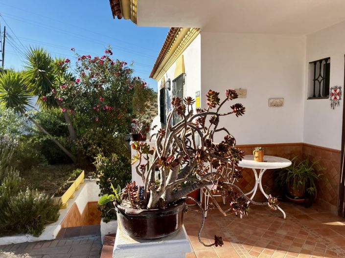 Image No.32-3 Bed Chalet for sale