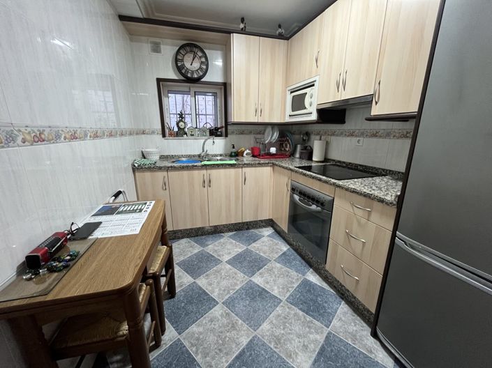 Image No.5-2 Bed Townhouse for sale