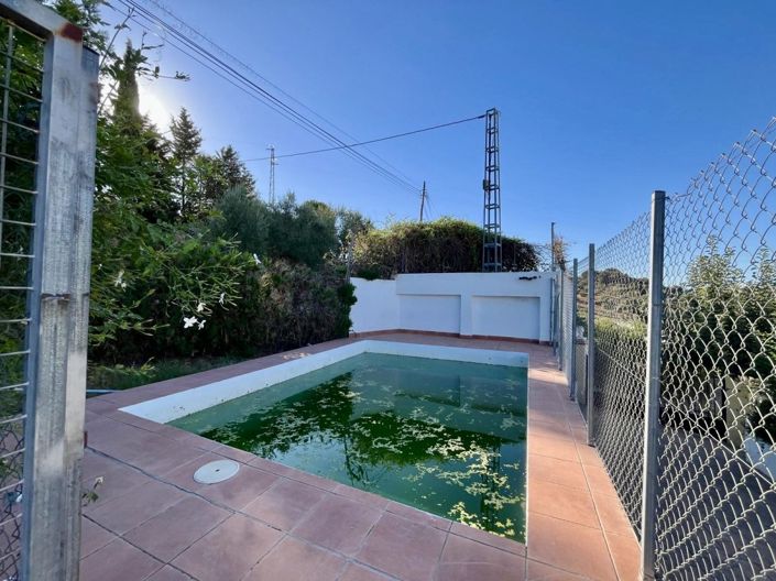 Image No.9-3 Bed Chalet for sale