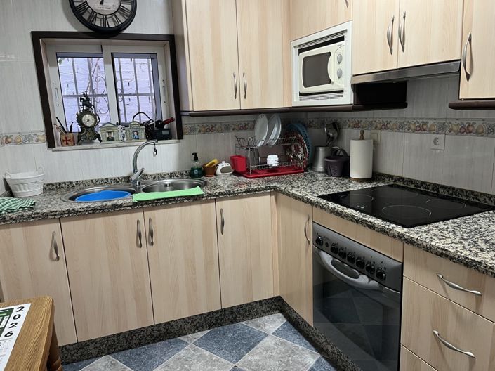 Image No.7-2 Bed Townhouse for sale