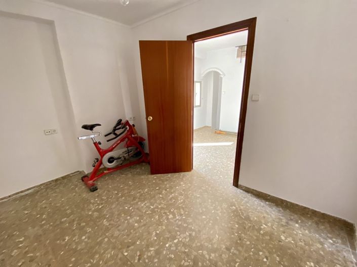 Image No.22-2 Bed Townhouse for sale