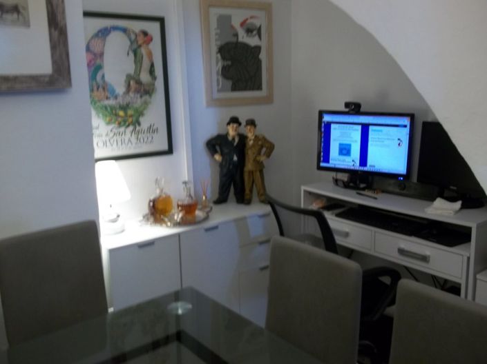 Image No.7-2 Bed Property for sale