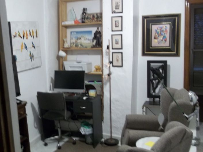 Image No.9-2 Bed Property for sale