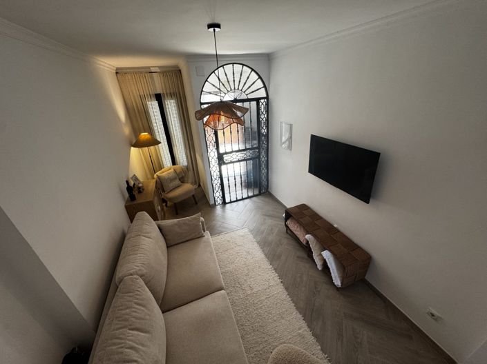 Image No.10-2 Bed Townhouse for sale