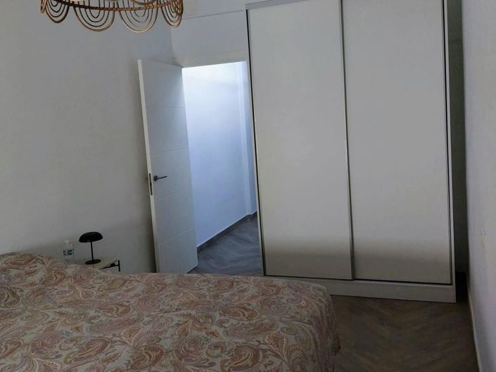 Image No.14-2 Bed Townhouse for sale