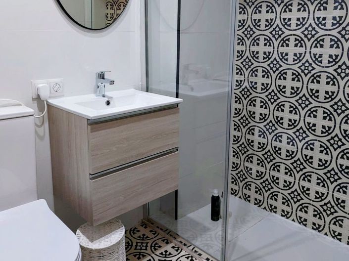 Image No.20-2 Bed Townhouse for sale