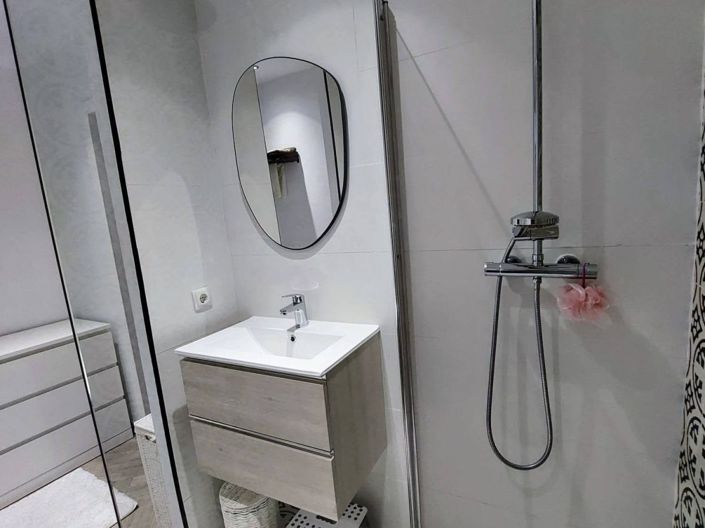 Image No.21-2 Bed Townhouse for sale