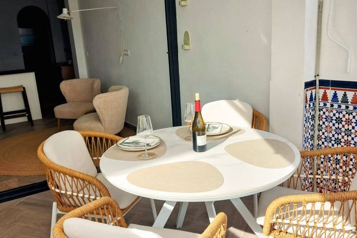 Image No.8-2 Bed Townhouse for sale