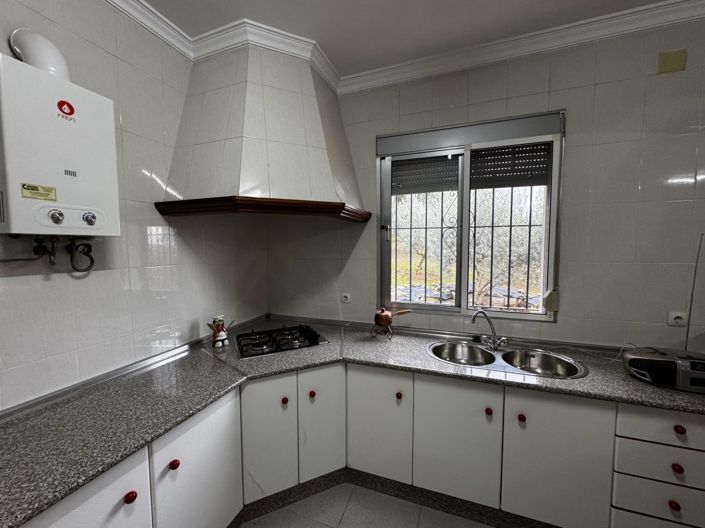 Image No.46-4 Bed Property for sale