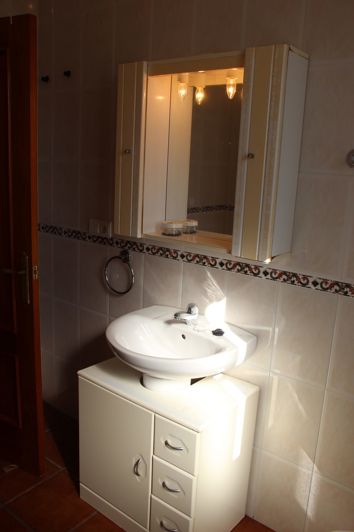 Image No.12-3 Bed Property for sale