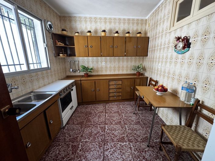 Image No.6-3 Bed Townhouse for sale