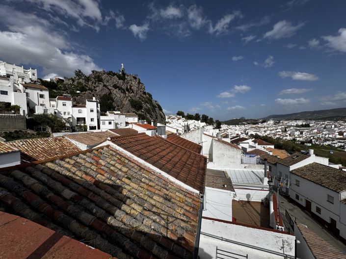 Image No.21-3 Bed Property for sale