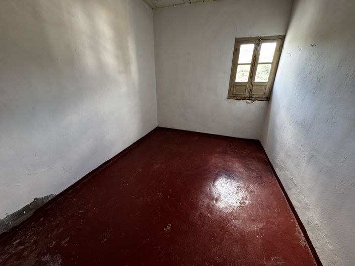 Image No.16-5 Bed Townhouse for sale