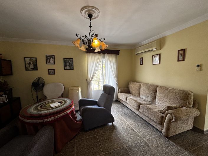 Image No.6-5 Bed Townhouse for sale