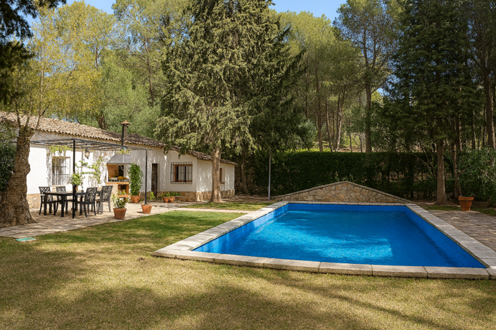 Image No.5-3 Bed Property for sale