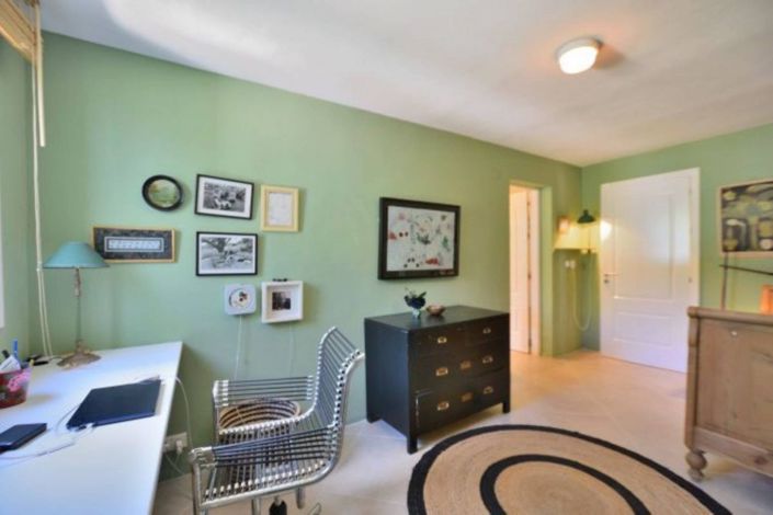 Image No.31-6 Bed Townhouse for sale